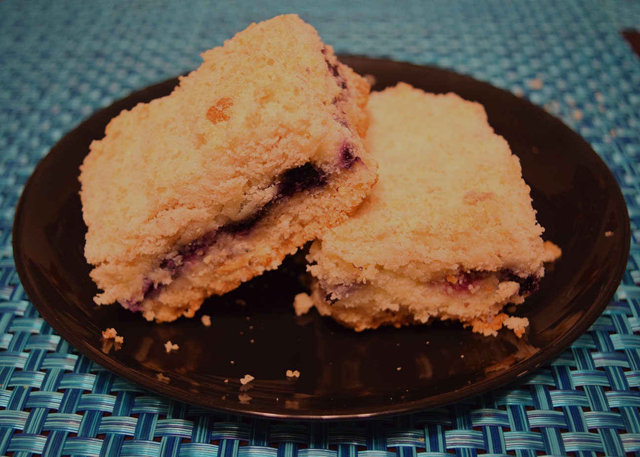 Blueberry and cream bar cookies with crumble on top