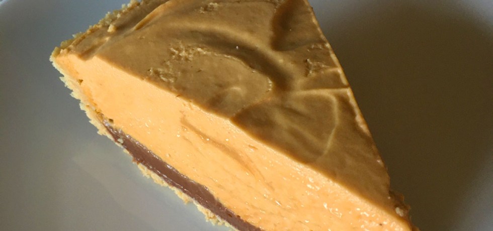slice of dulce de leche pie