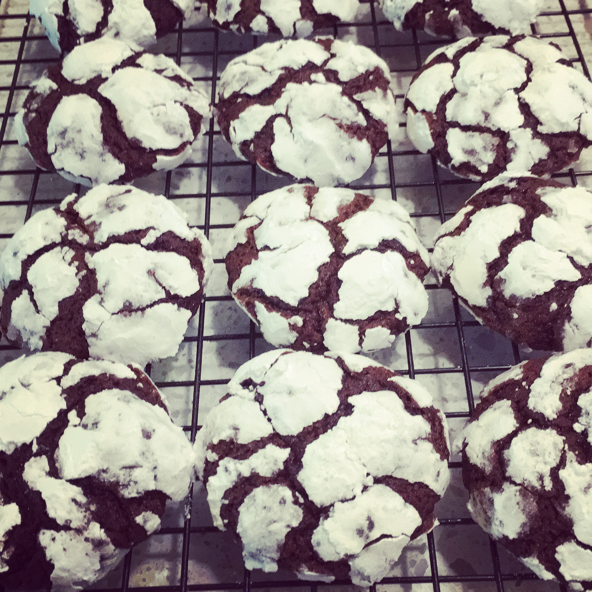 Chocolate Brownie Crinkle Cookies